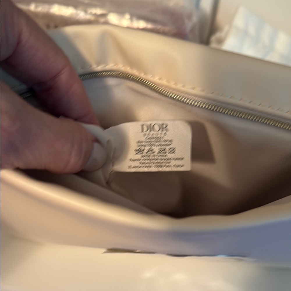 Dior Cream Cosmetic Bag with Iconic CD Logo - Picture 4 of 5